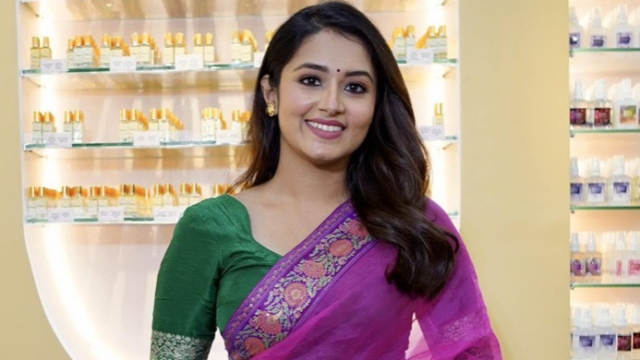 বন্যাদুর্গত মানুষের পাশে দাঁড়ানোর আহ্বান ফারিণের