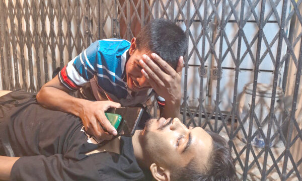 খুলনায় দুর্বৃত্তদের গুলিতে যুবক নিহত