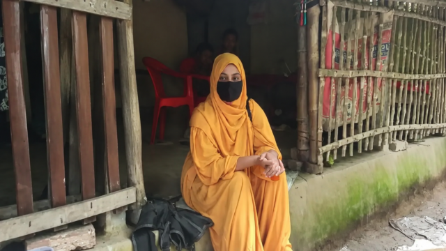 সাতক্ষীরায় স্বামী সন্তান রেখে প্রেমিকের বাড়িতে নারীর অবস্থান
