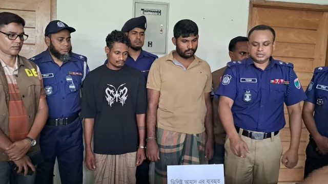 বাগেরহাটে একই পরিবারের ৩ জনকে হত্যা, নেপথ্যে পরকীয়া