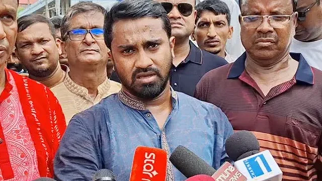 আ.লীগকে ফেরাতে সরকারের বিরুদ্ধে ষড়যন্ত্র করছে জামায়াত-এনসিপি: রাশেদ খাঁন