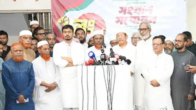 লংমার্চে বাধা দিলে সরকার জনরোষে পড়বে
