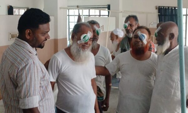 সেনহাটি ইউপি চেয়ারম্যান প্রার্থী প্রকৌশলী সাদ্দামের প্রচেষ্টায় চক্ষু চিকিৎসা ক্যাম্প