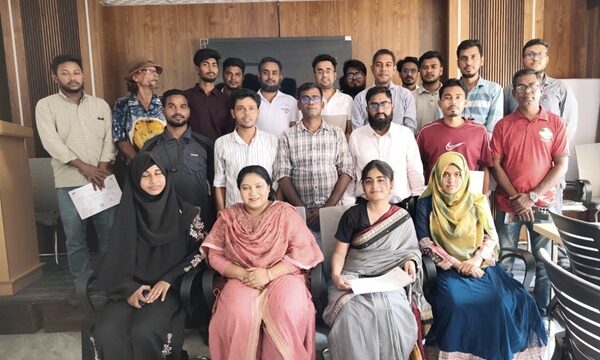 এআই ও আধুনিক নিউজরুম কৌশলে দক্ষতা বাড়াতে খুলনায় সাংবাদিকদের প্রশিক্ষণ