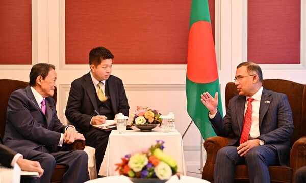 তারো আসোর নেতৃত্বে জাপানি প্রতিনিধিদলের সঙ্গে প্রধানমন্ত্রীর বৈঠক